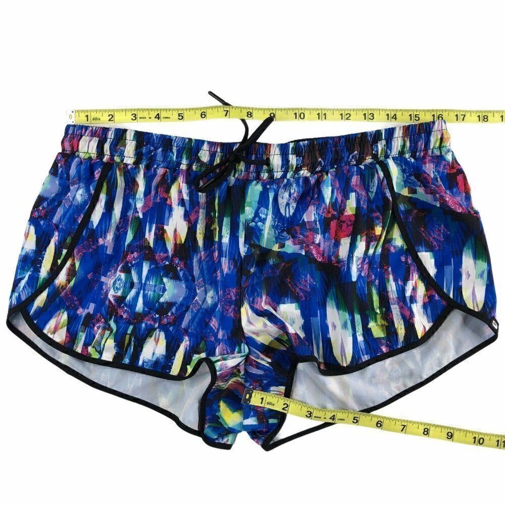 Fabletics Carrie Running Shorts Blue Reef Print - Picture 6 of 7